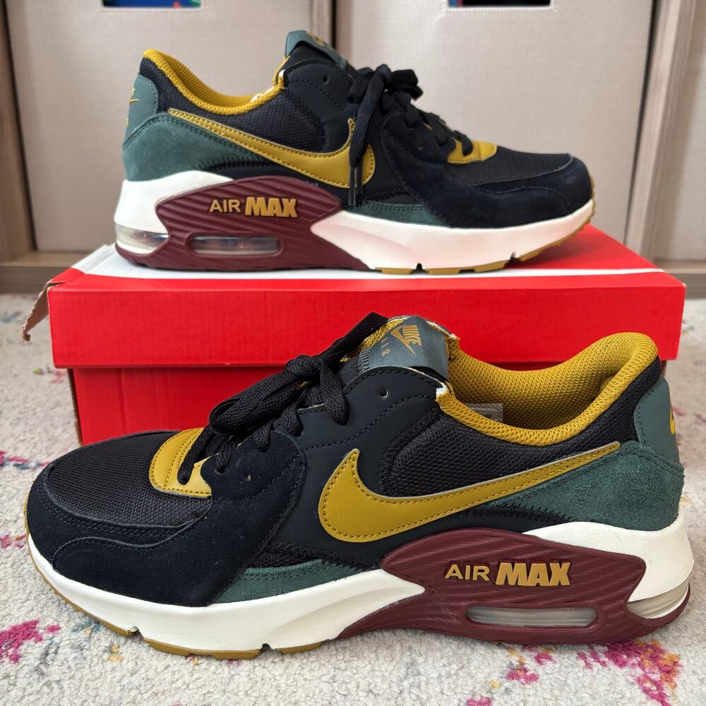 Nike Air Max Excee Sneakers Mens 9.5 Black Vintage Green Dark Red HQ3610-010
